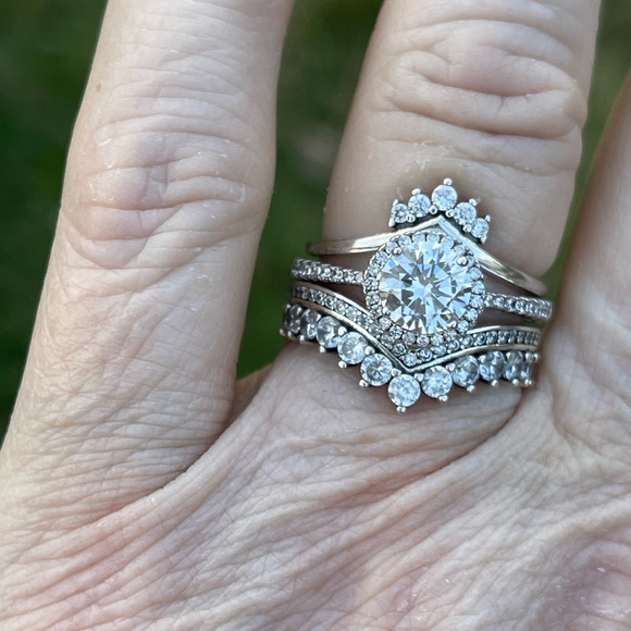 NEW! 3ct Solitaire 5A Low Profile paired with 2 different Guards—A Unique Style! - Picture 7 of 9